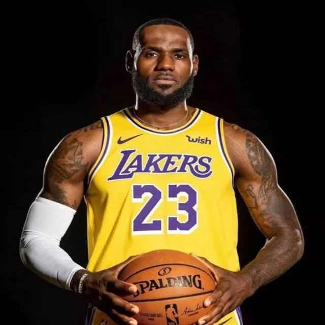 NBA西部排名混战：争夺愈发激烈